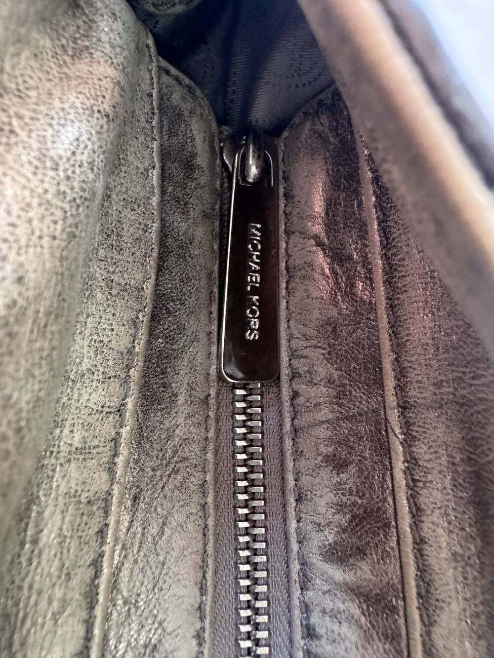 Michael Kors Large Braided Grommet Silver Metallic Leather Shoulder Bag - Picture 3 of 8